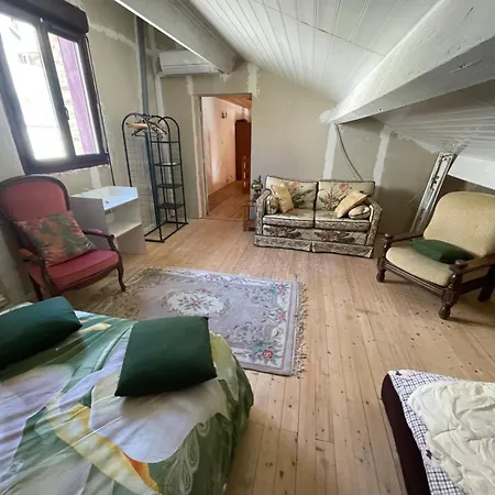 Sac Des Vertues Bordure Riviere