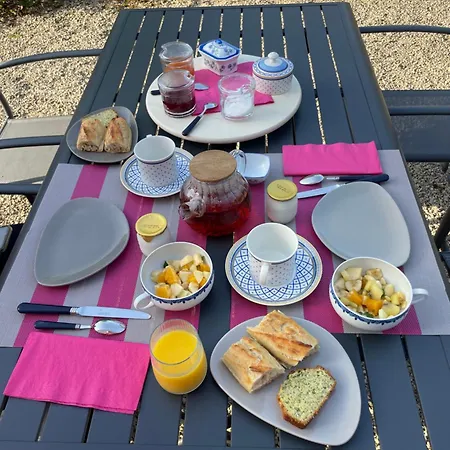 Maison Bord De Sarthe Avec Ponton Privé Idéale 24 Du Mans 6 à 7 Personnes Hébergement de vacances